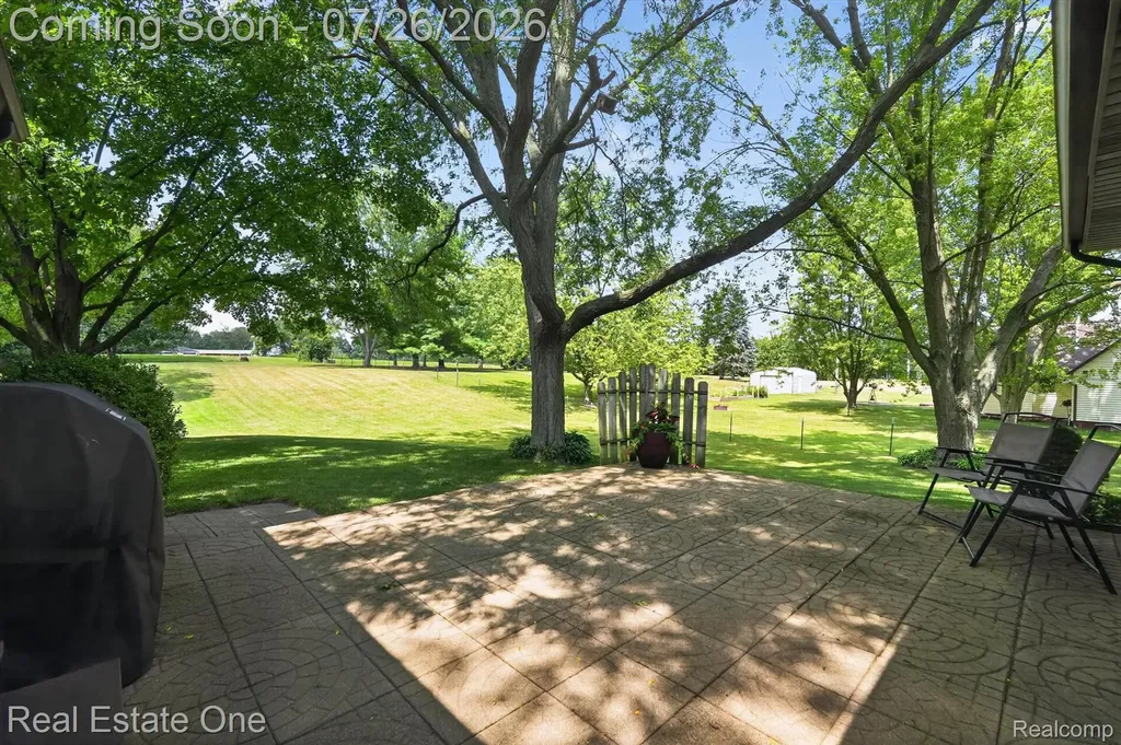7255 Hall Road Springfield Charter Township MI 48350