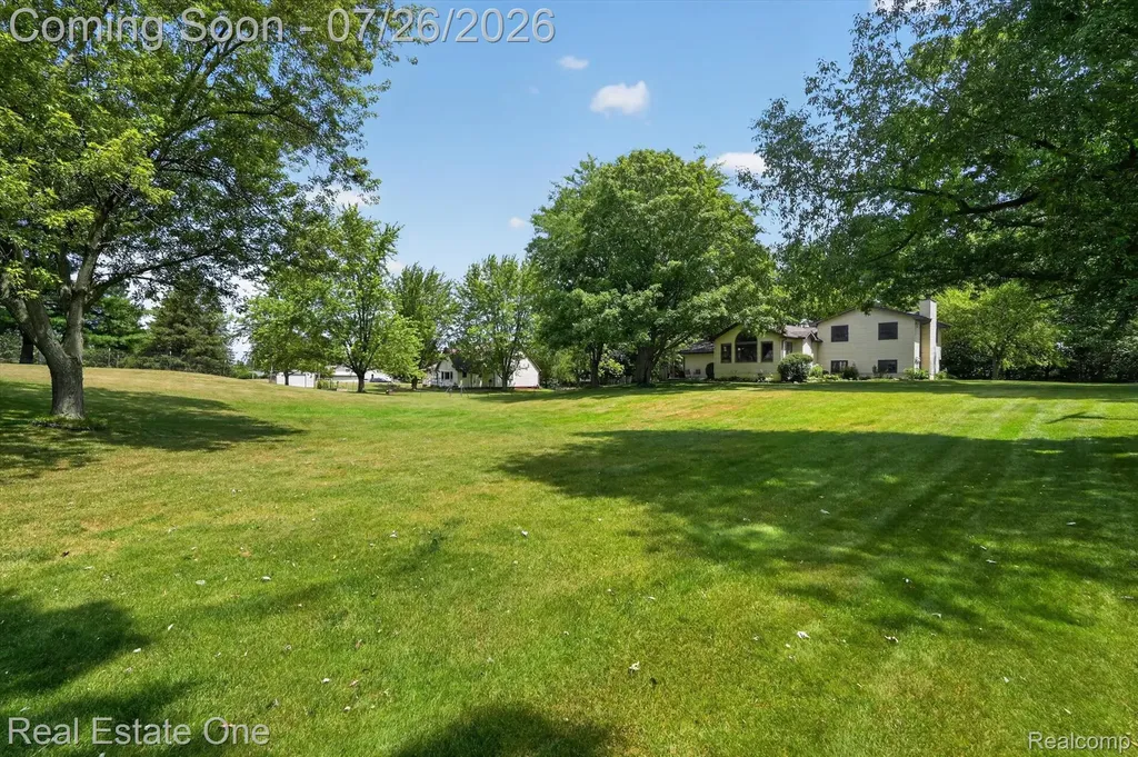 7255 Hall Road Springfield Charter Township MI 48350