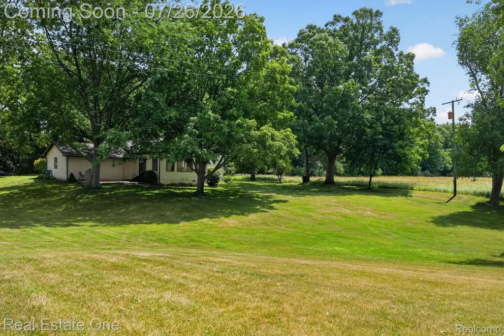 7255 Hall Road Springfield Charter Township MI 48350