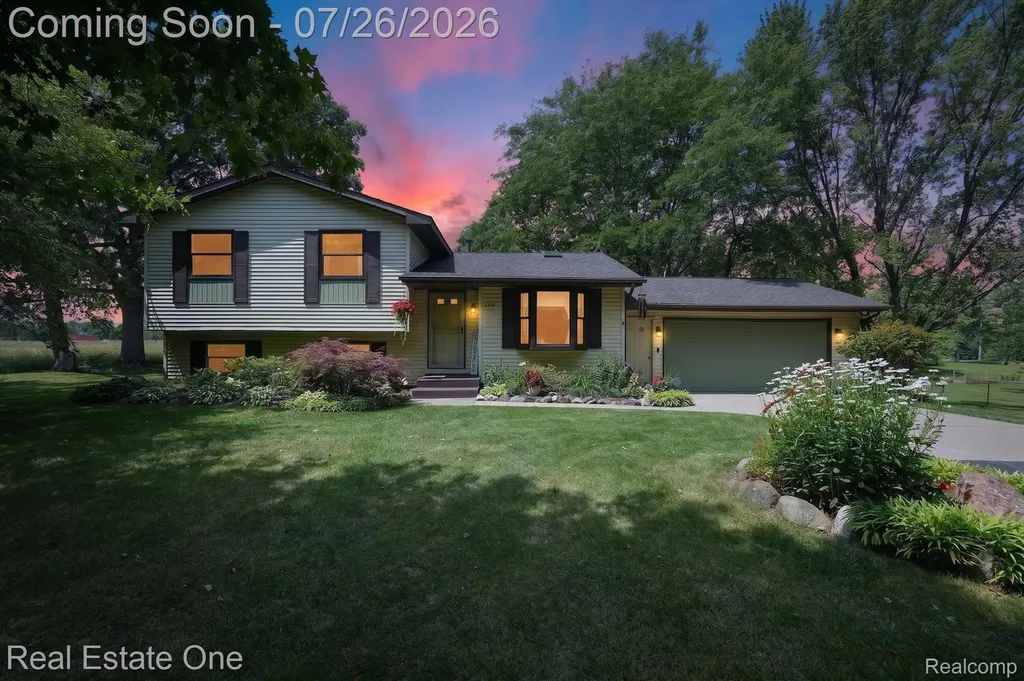 7255 Hall Road Springfield Charter Township MI 48350