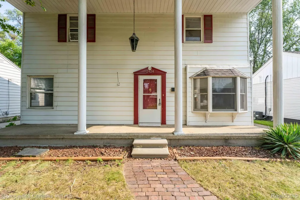 2424 Dallas Avenue Royal Oak City MI 48067