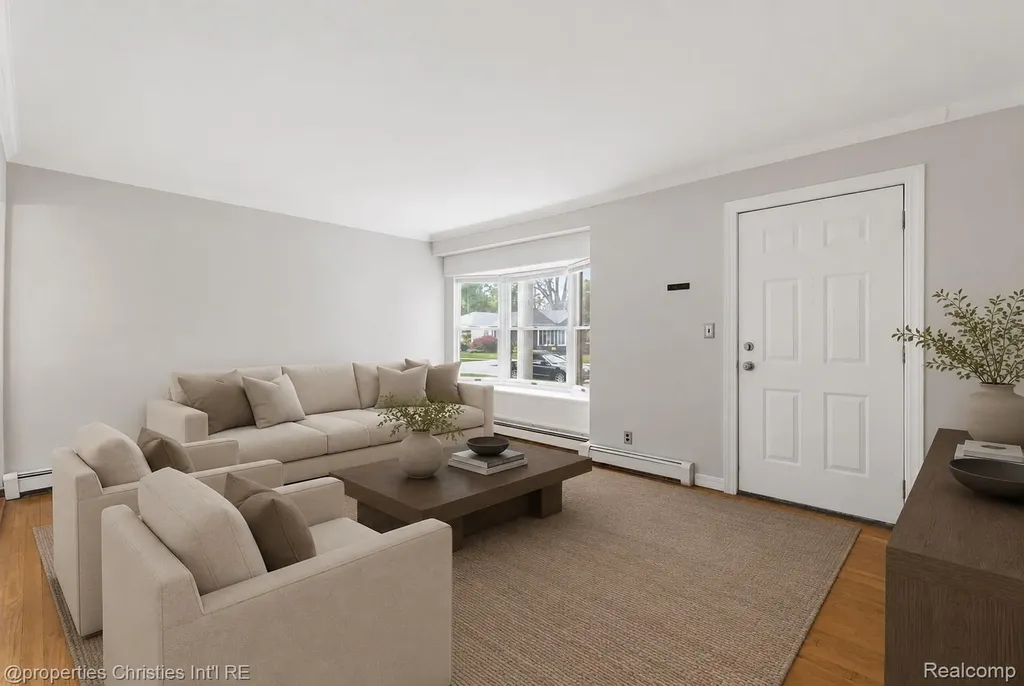 2424 Dallas Avenue Royal Oak City MI 48067