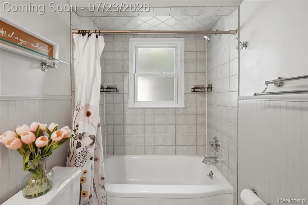 3221 Ferris Avenue Royal Oak City MI 48073