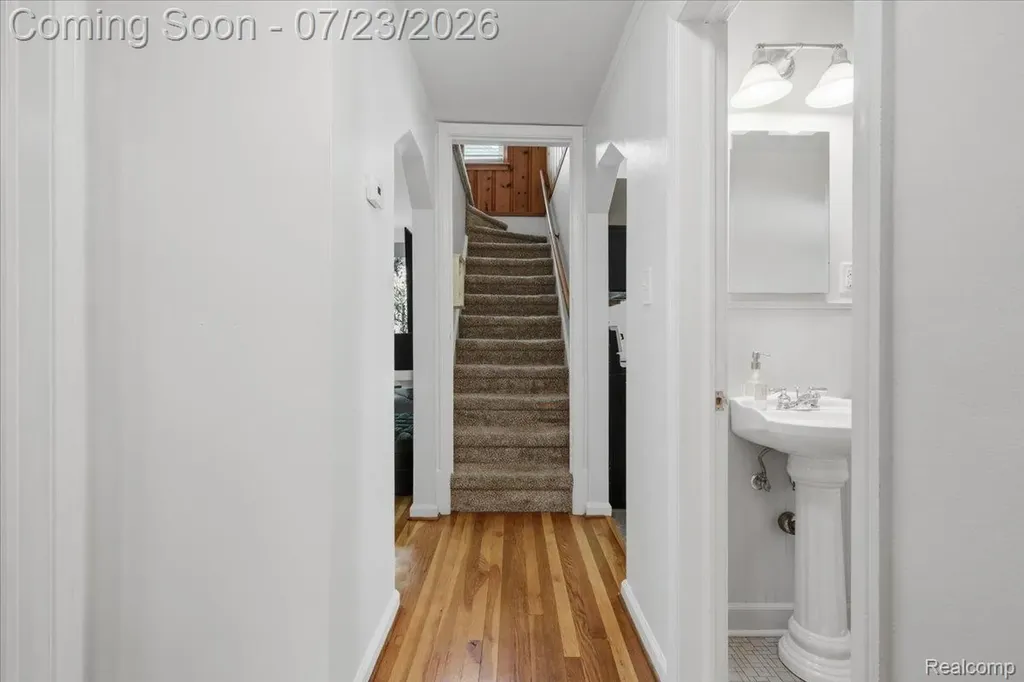 3221 Ferris Avenue Royal Oak City MI 48073