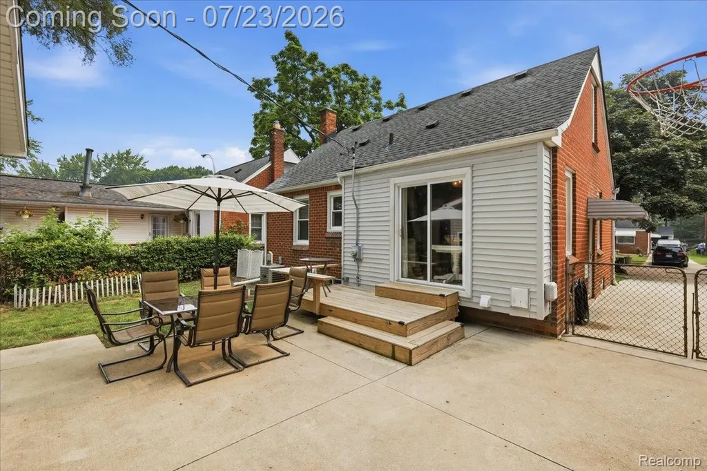 3221 Ferris Avenue Royal Oak City MI 48073