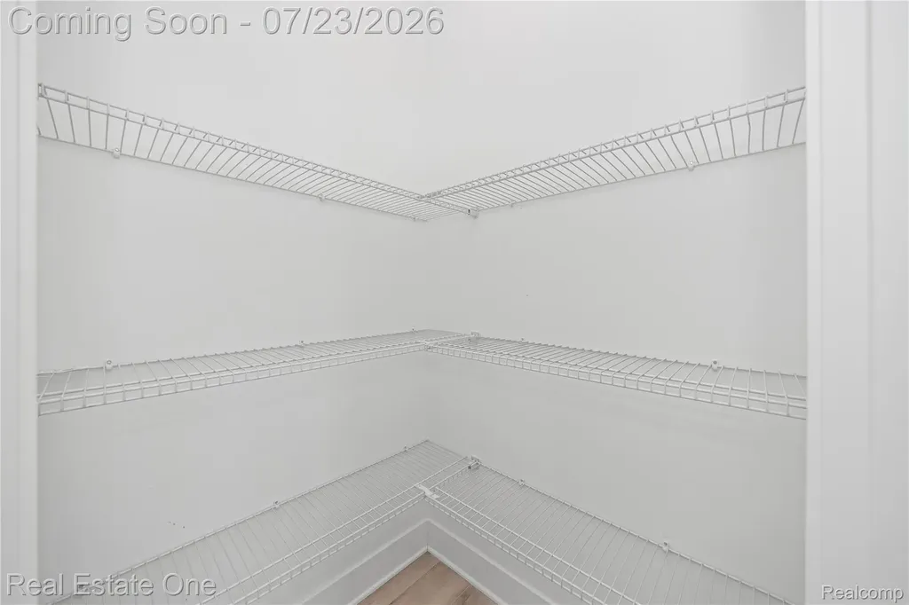 7453 Village Court Springfield Charter Township MI 48350