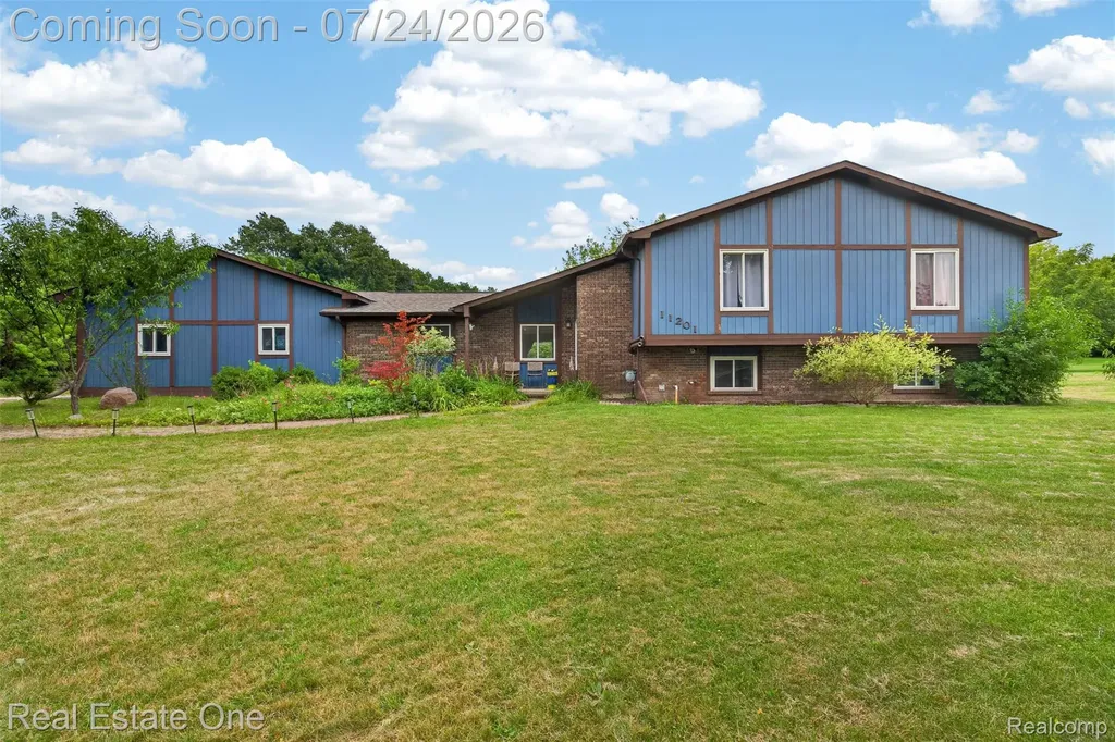 11201 Horton Road Groveland Township MI 48442
