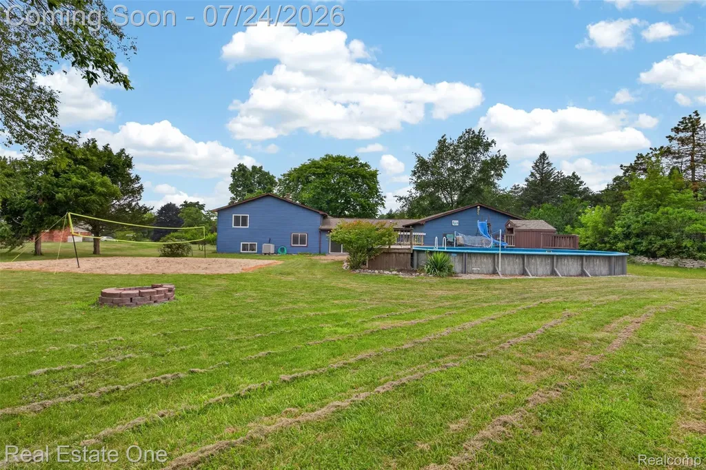 11201 Horton Road Groveland Township MI 48442