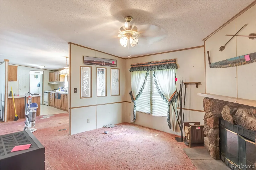 6721 Senate Street #406 Van Buren Charter Township MI 48111