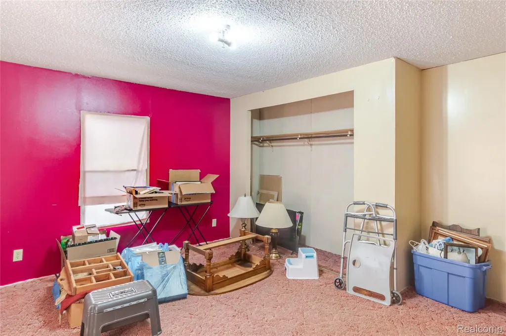 6721 Senate Street #406 Van Buren Charter Township MI 48111