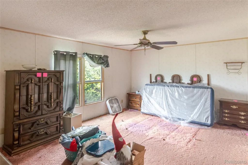6721 Senate Street #406 Van Buren Charter Township MI 48111