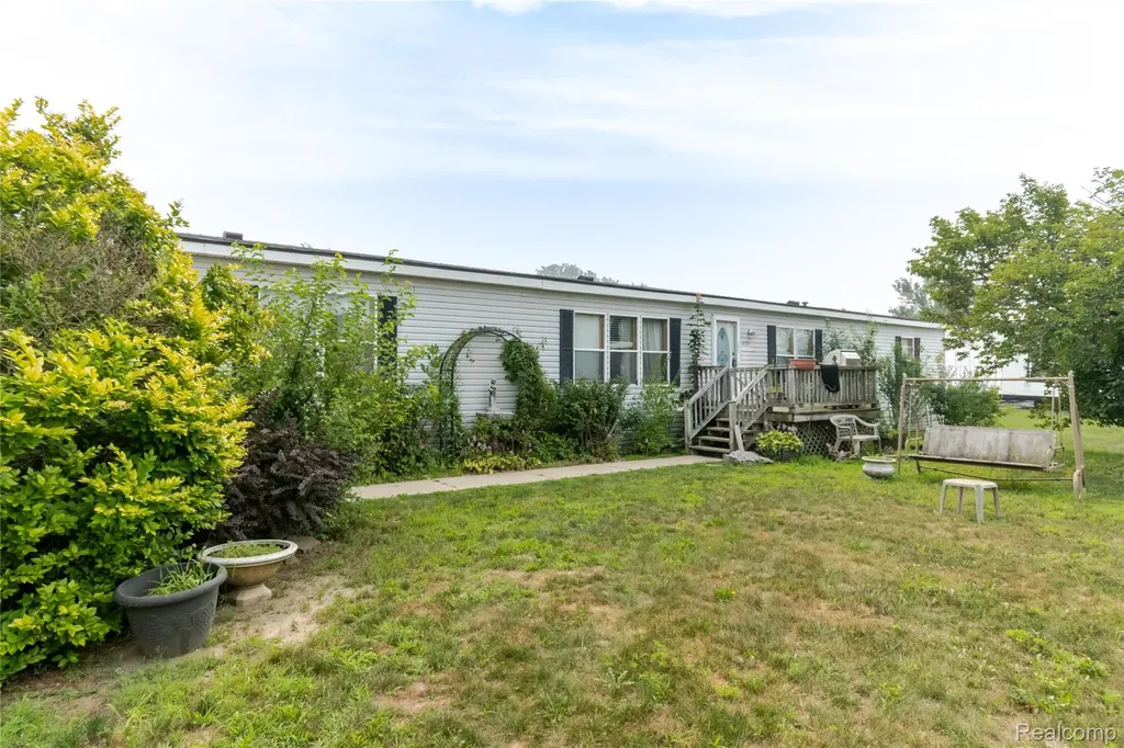 6721 Senate Street #406 Van Buren Charter Township MI 48111