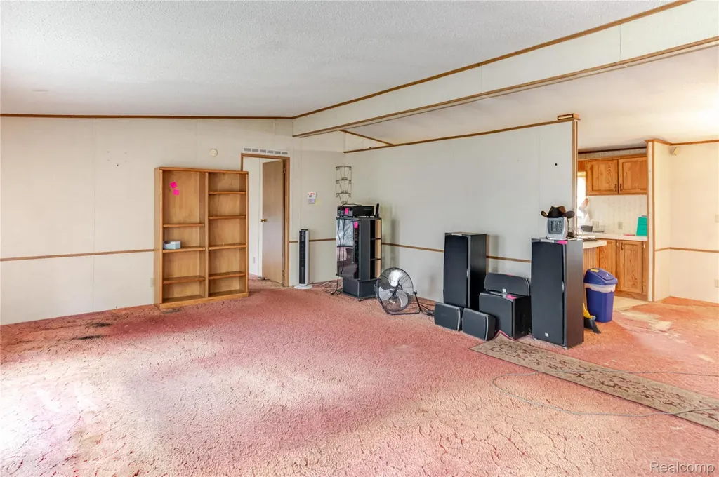 6721 Senate Street #406 Van Buren Charter Township MI 48111