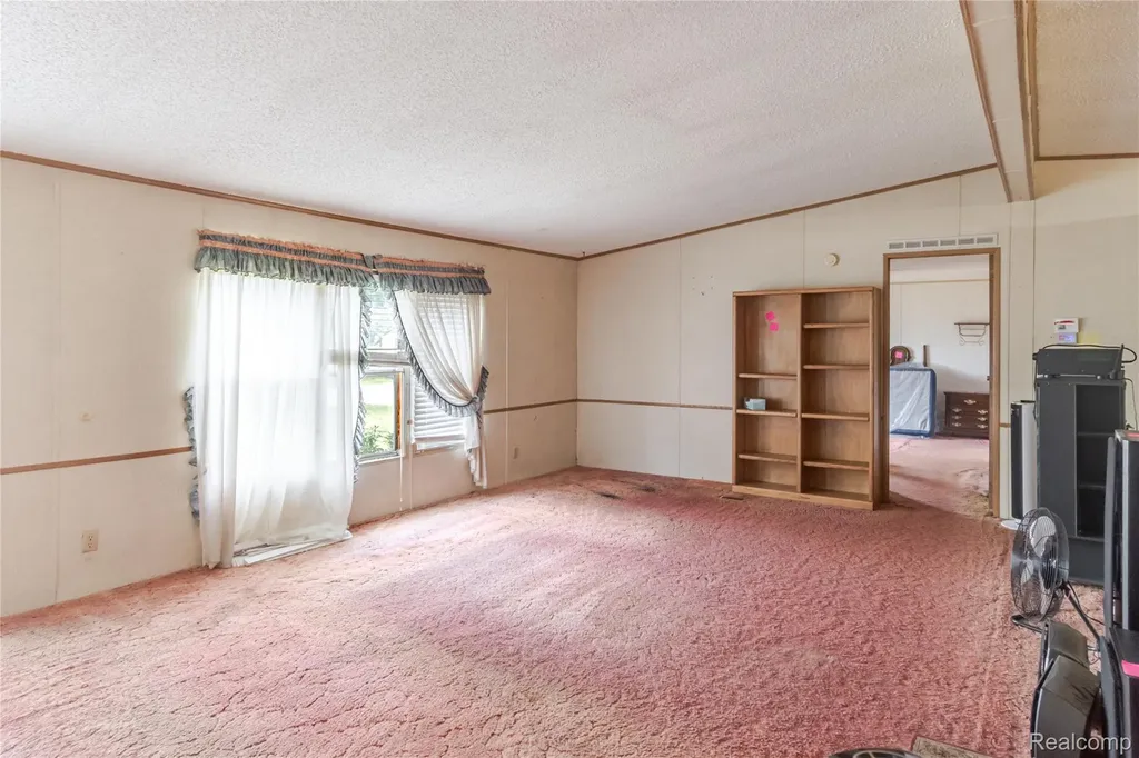 6721 Senate Street #406 Van Buren Charter Township MI 48111