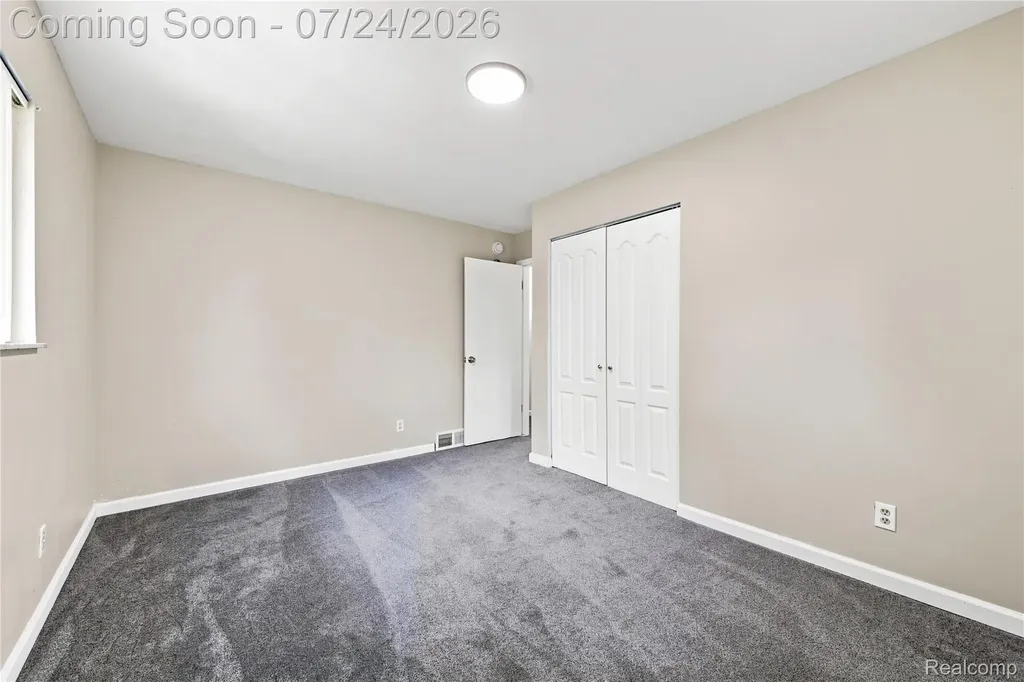 4700 Indianwood Court Independence Charter Township MI 48348
