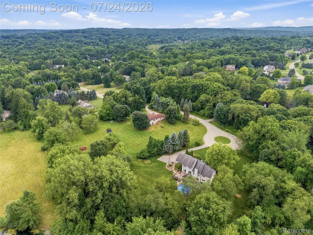 4700 Indianwood Court Independence Charter Township MI 48348