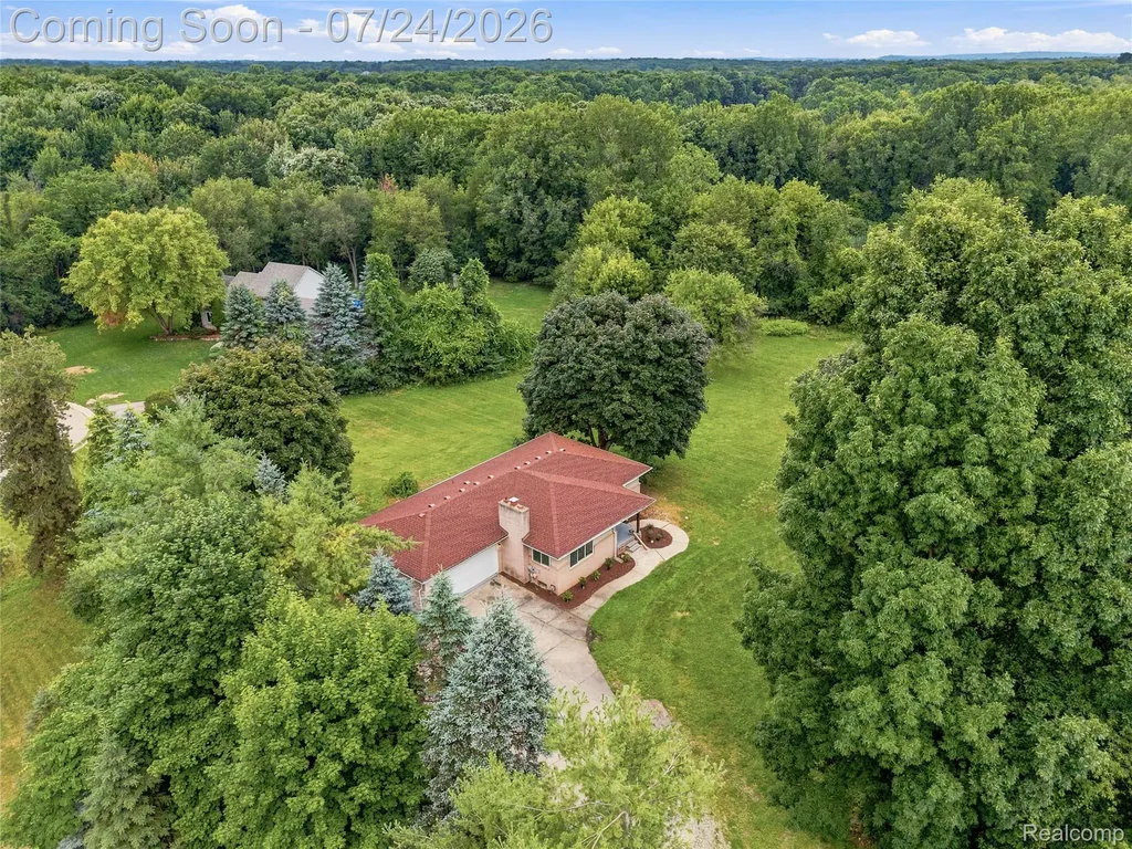 4700 Indianwood Court Independence Charter Township MI 48348