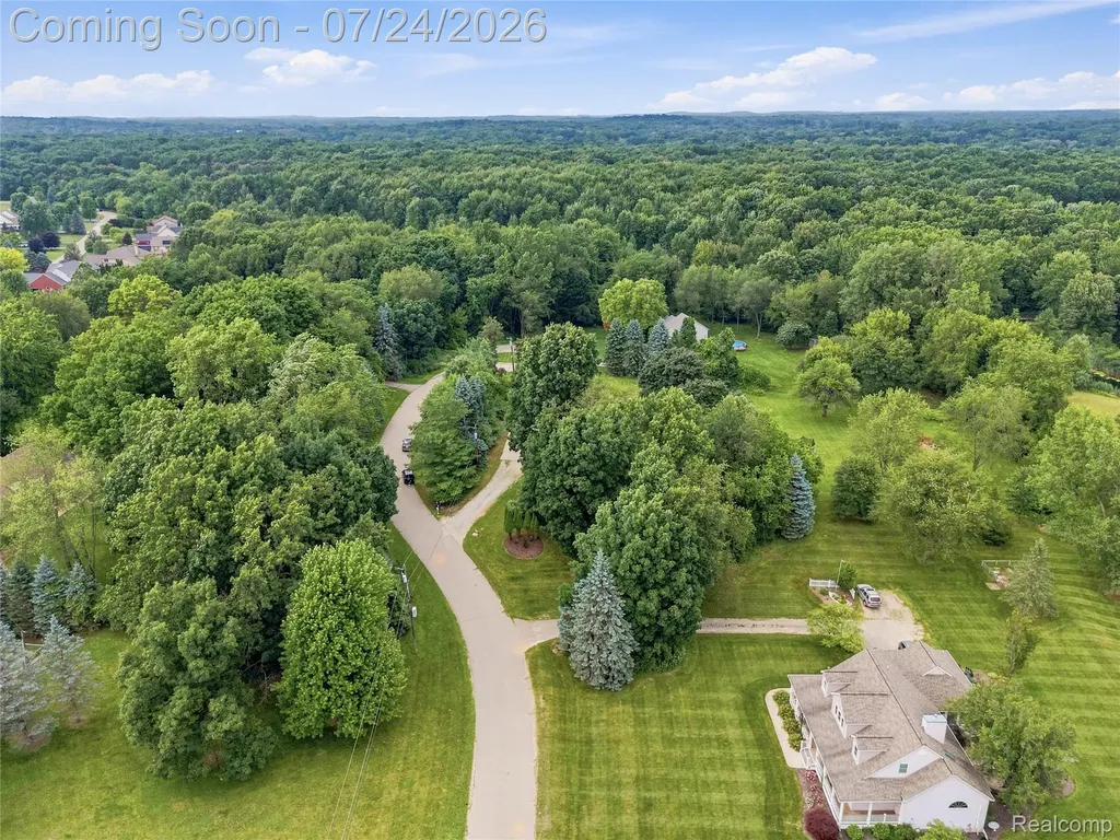 4700 Indianwood Court Independence Charter Township MI 48348