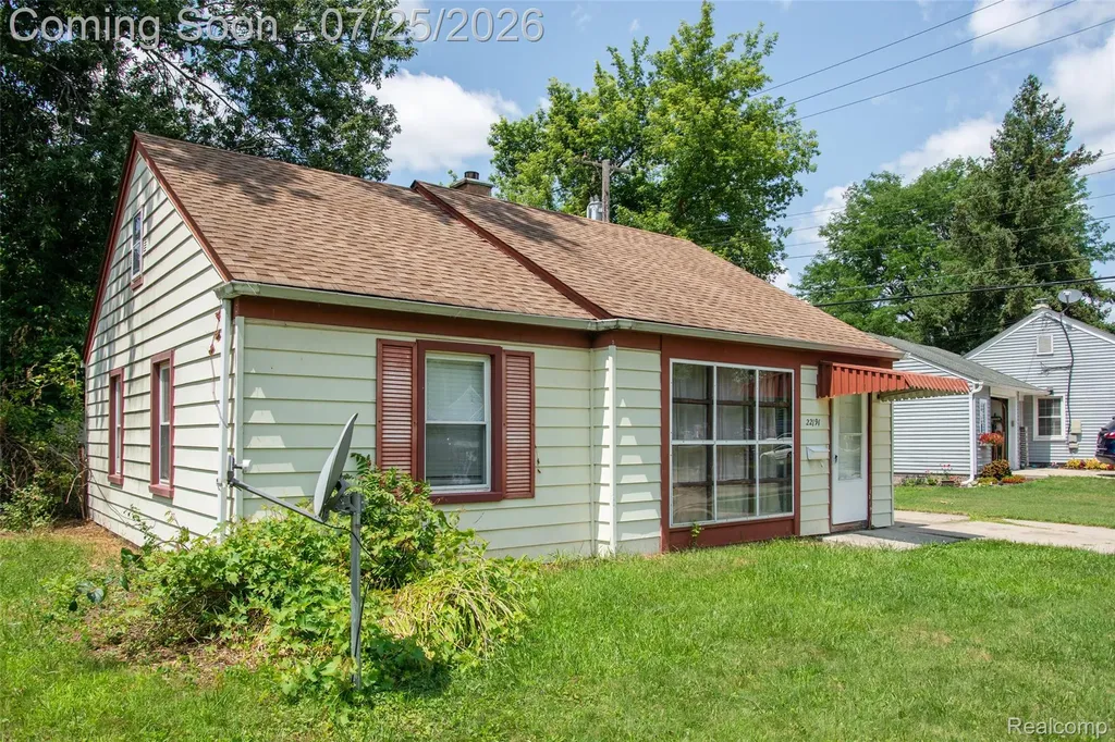 22191 Condon Street Oak Park City MI 48237