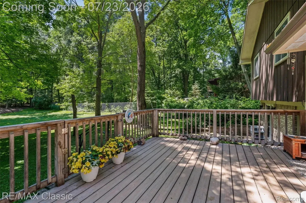 48155 9 Mile Road Novi City MI 48167