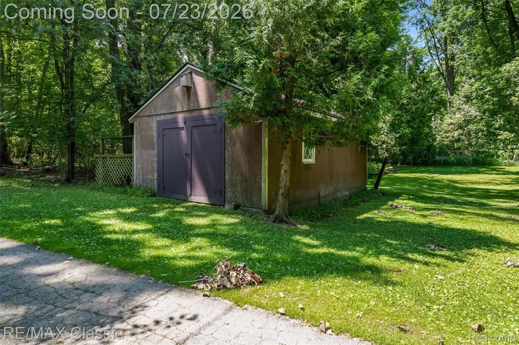 48155 9 Mile Road Novi City MI 48167