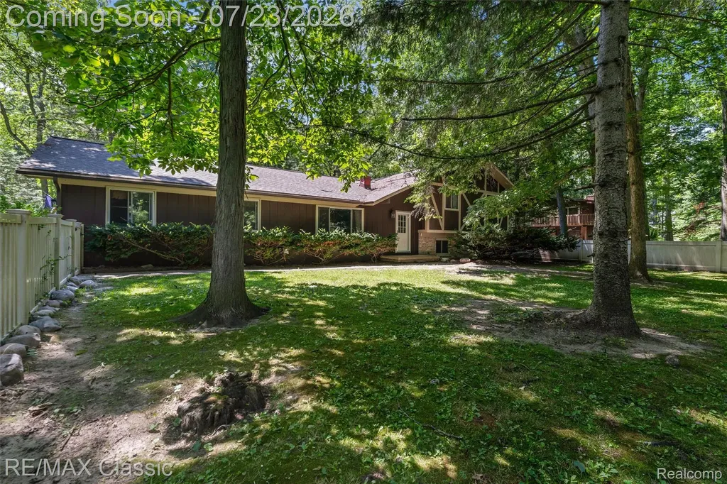 48155 9 Mile Road Novi City MI 48167