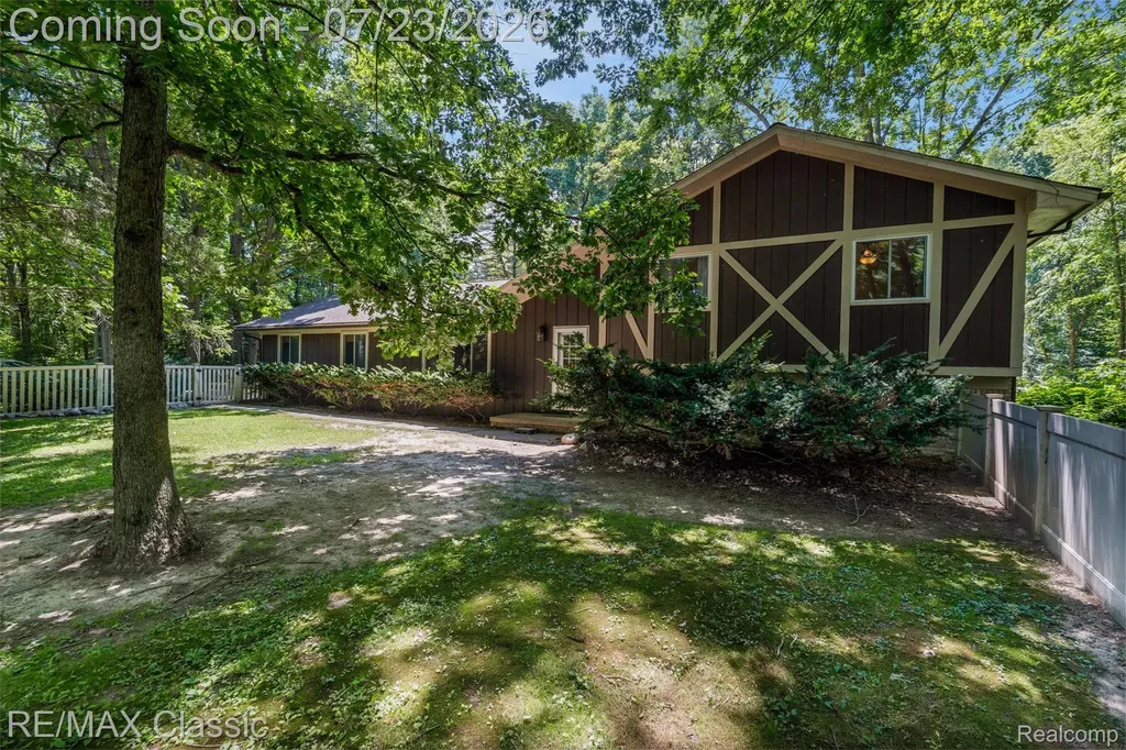 48155 9 Mile Road Novi City MI 48167