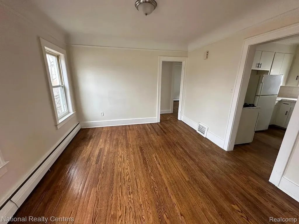 156 Mark Avenue Pontiac City MI 48341