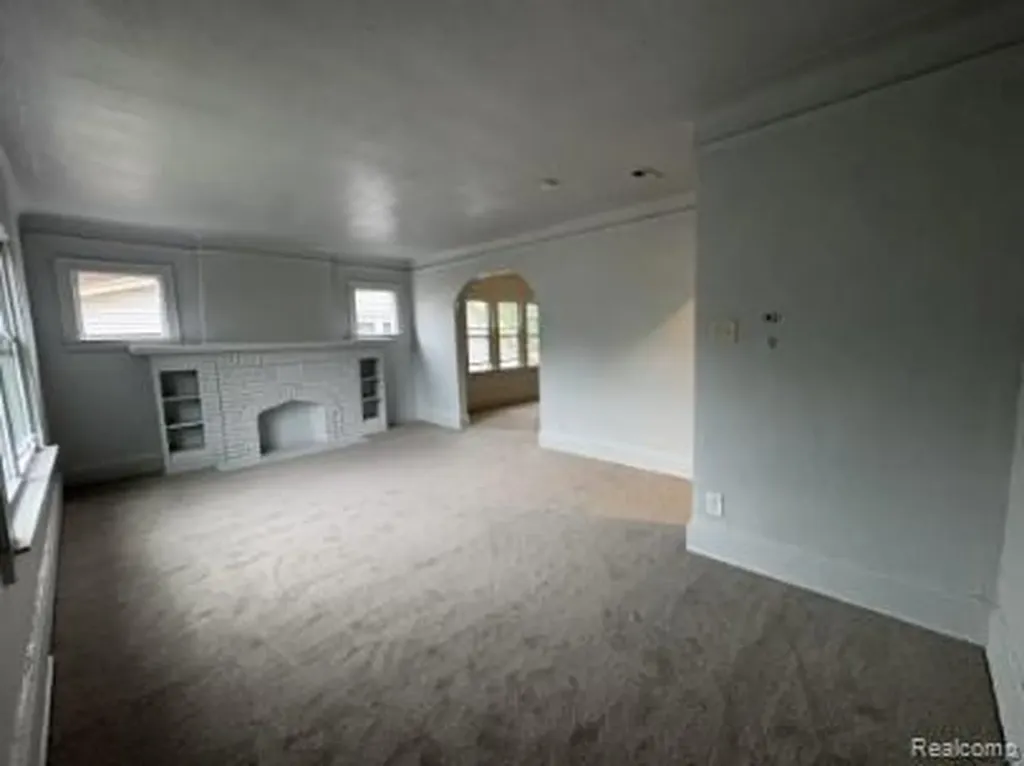 15758 Wisconsin Street Detroit City MI 48238