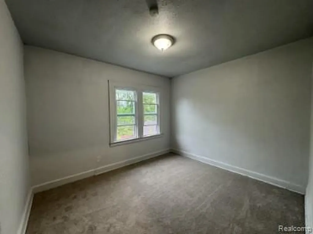 15758 Wisconsin Street Detroit City MI 48238