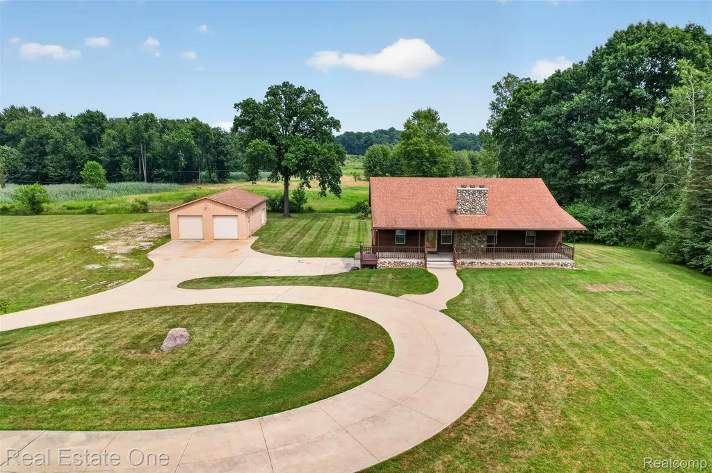 Lyon Charter Township MI, 23200 Lazy K Drive