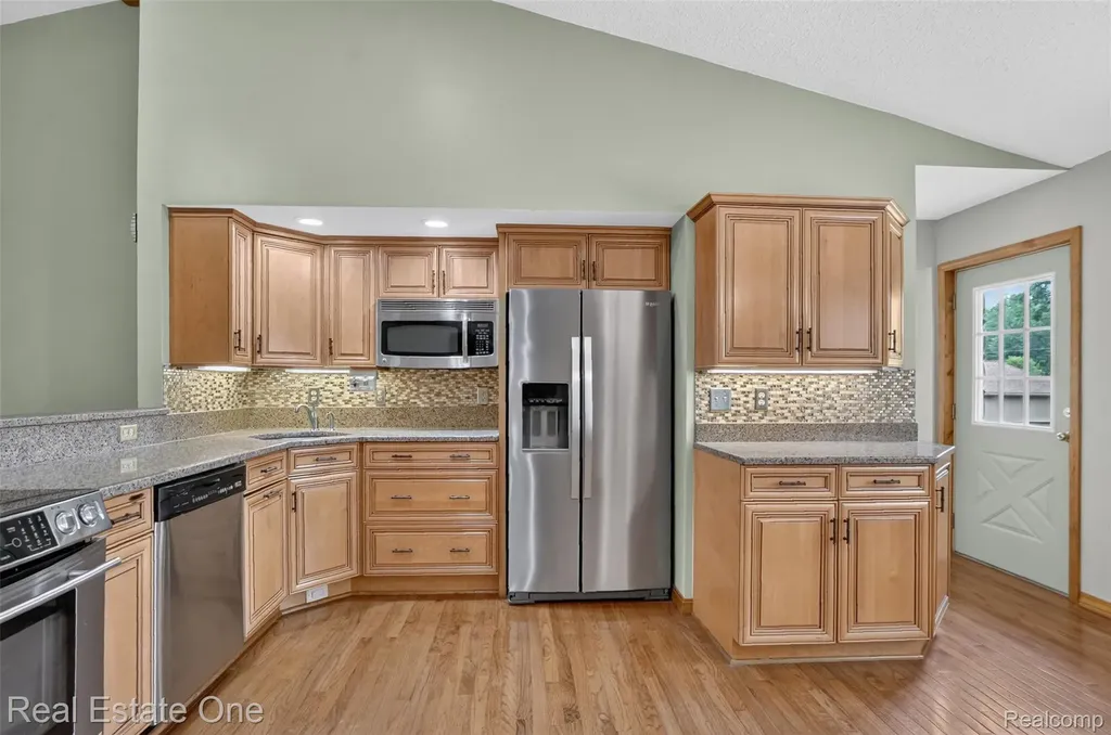 23200 Lazy K Drive Lyon Charter Township MI 48178