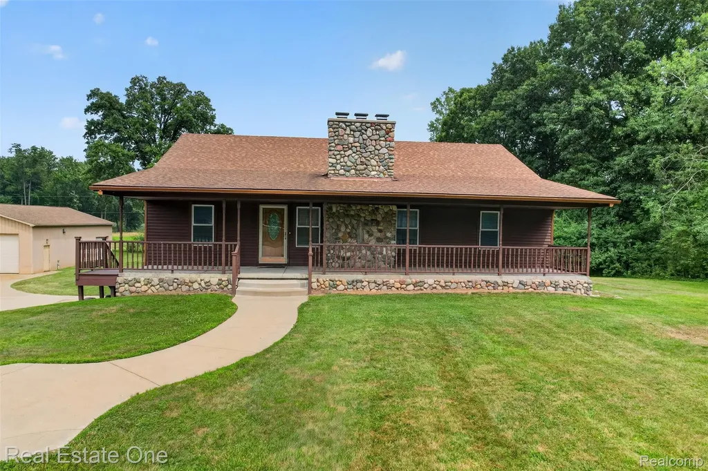 23200 Lazy K Drive Lyon Charter Township MI 48178