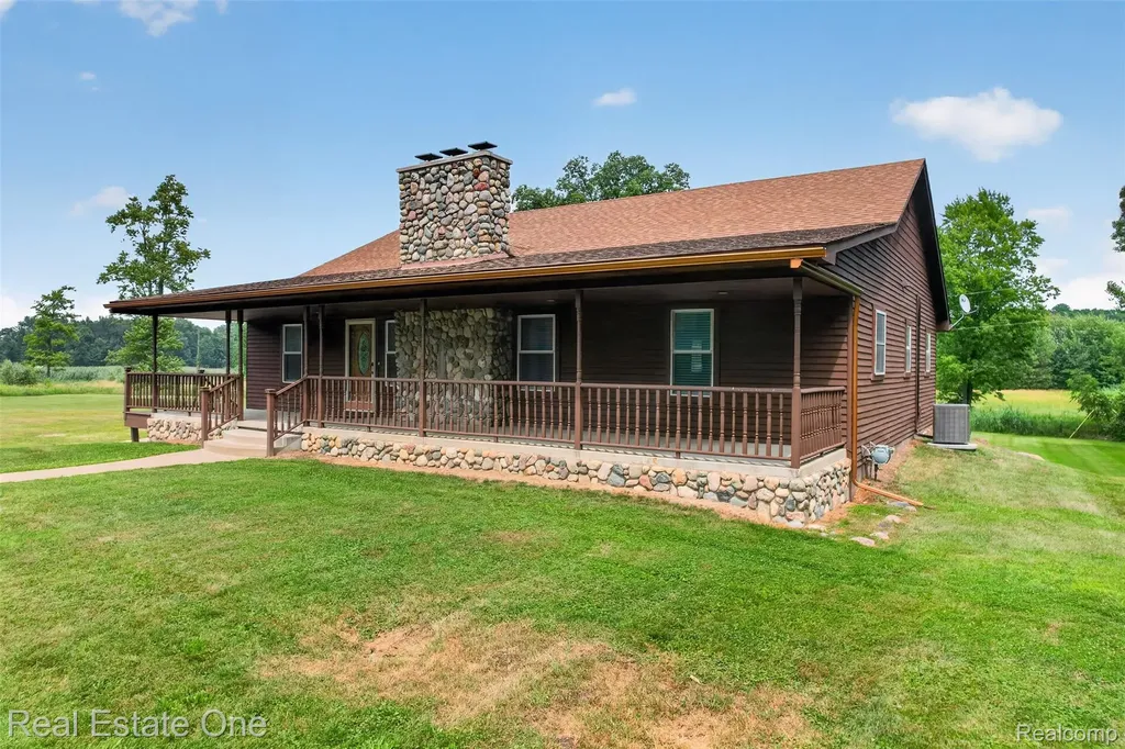 23200 Lazy K Drive Lyon Charter Township MI 48178