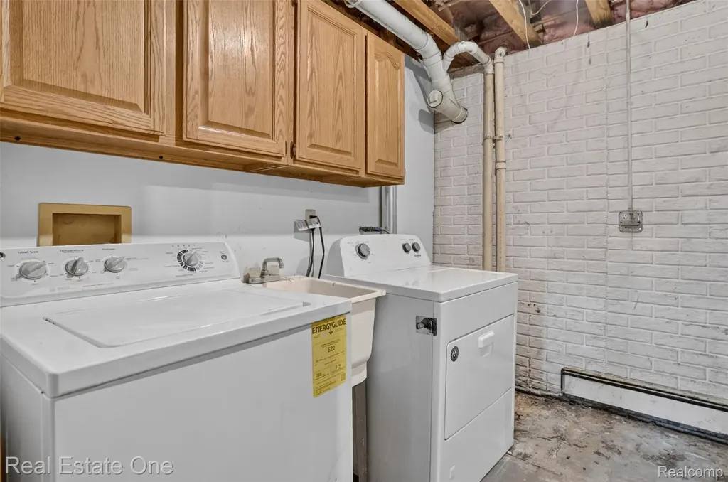 23200 Lazy K Drive Lyon Charter Township MI 48178