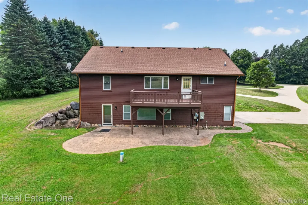 23200 Lazy K Drive Lyon Charter Township MI 48178