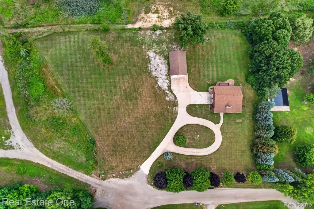 23200 Lazy K Drive Lyon Charter Township MI 48178