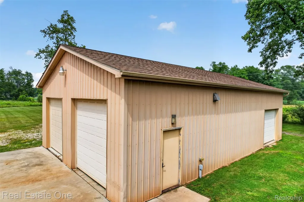 23200 Lazy K Drive Lyon Charter Township MI 48178
