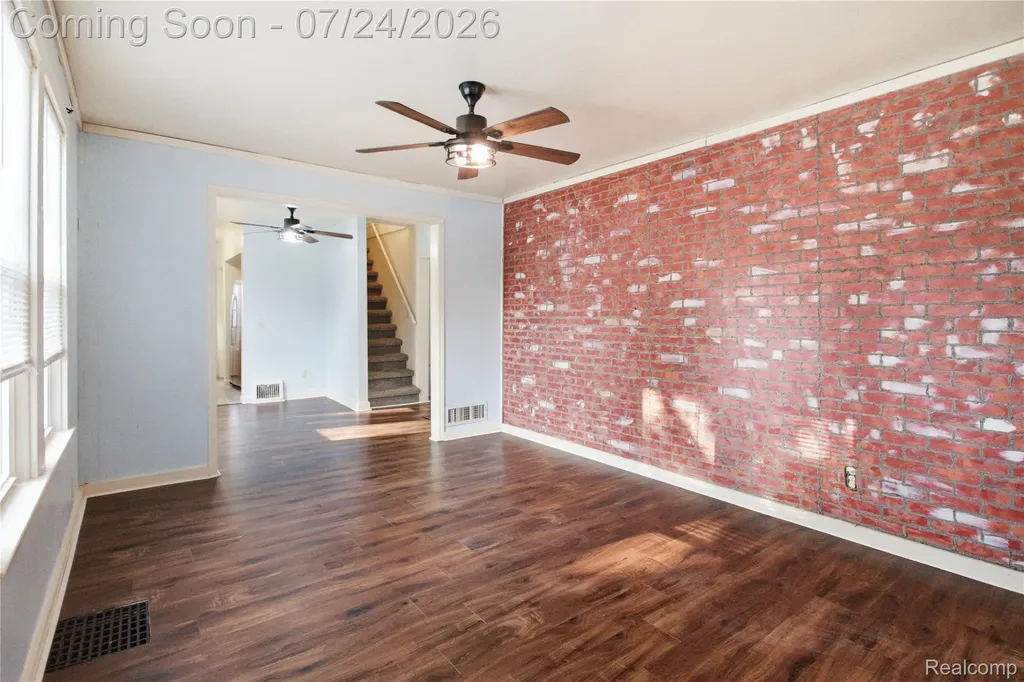 35120 Norene Street Westland City MI 48186