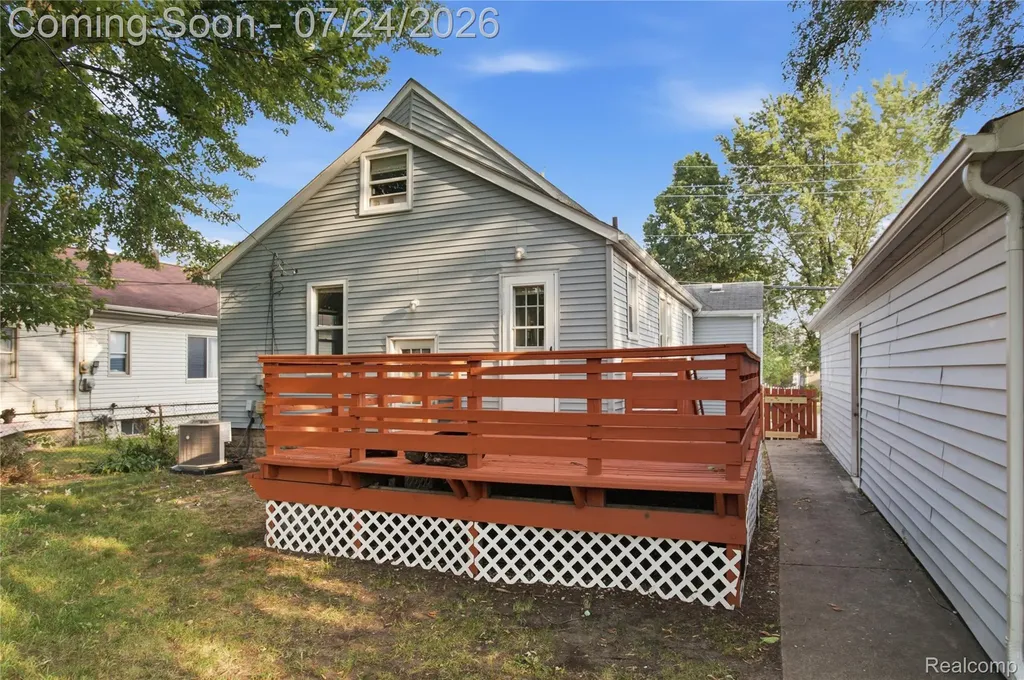 35120 Norene Street Westland City MI 48186