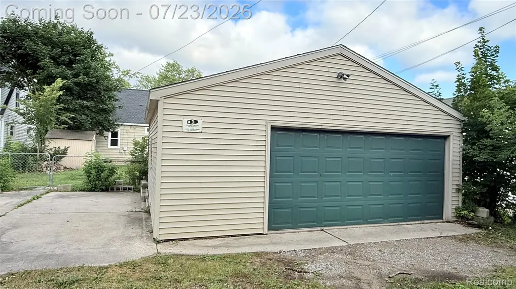 1412 18th Street Port Huron City MI 48060