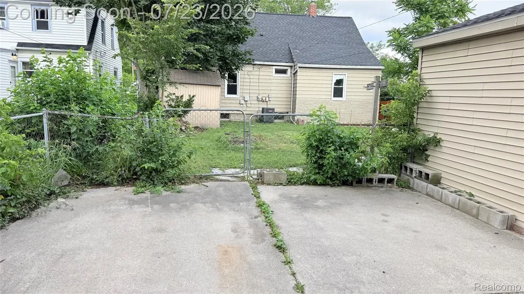 1412 18th Street Port Huron City MI 48060