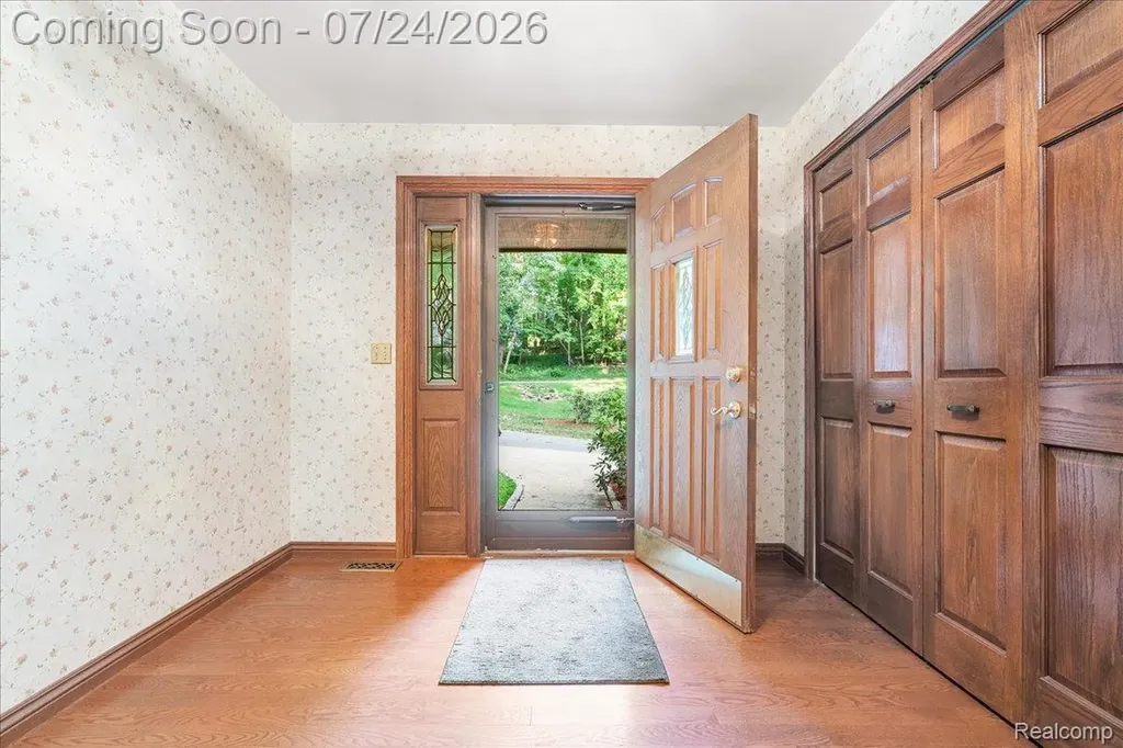 8115 Kiowa Trail Hamburg Township MI 48169