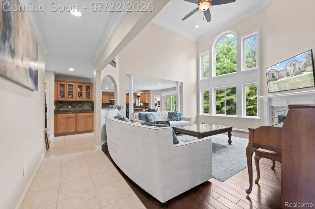 55513 Caesars Drive Shelby Charter Township MI 48315