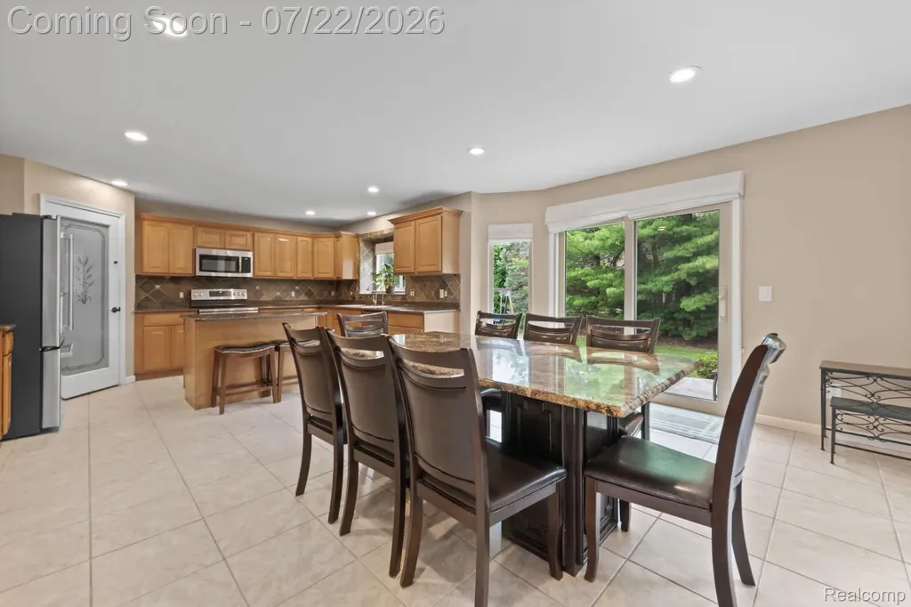55513 Caesars Drive Shelby Charter Township MI 48315