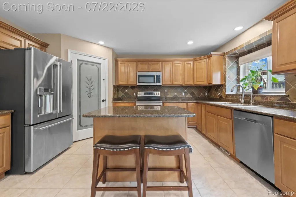 55513 Caesars Drive Shelby Charter Township MI 48315