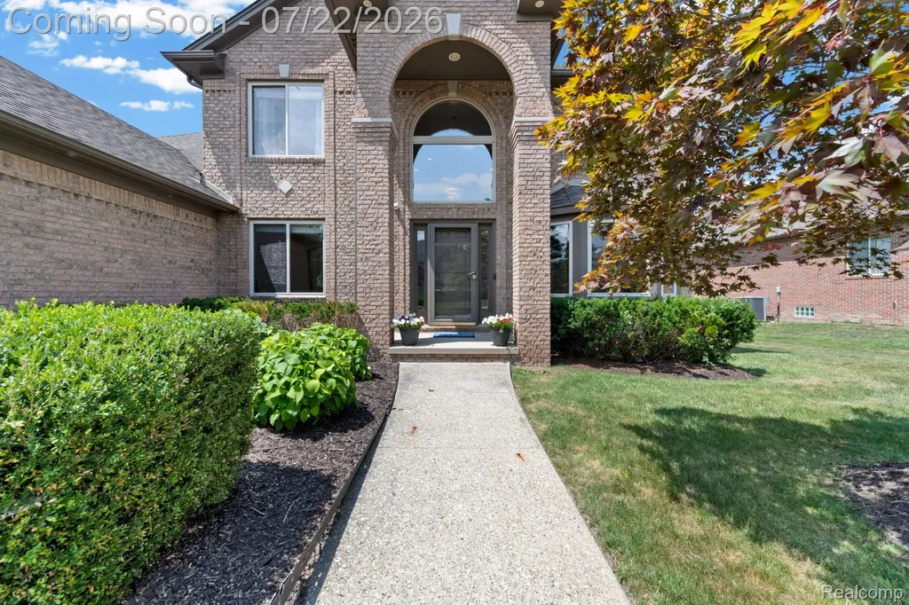 55513 Caesars Drive Shelby Charter Township MI 48315