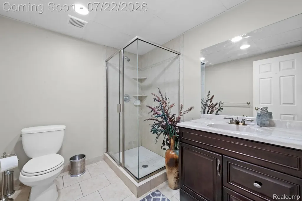 55513 Caesars Drive Shelby Charter Township MI 48315
