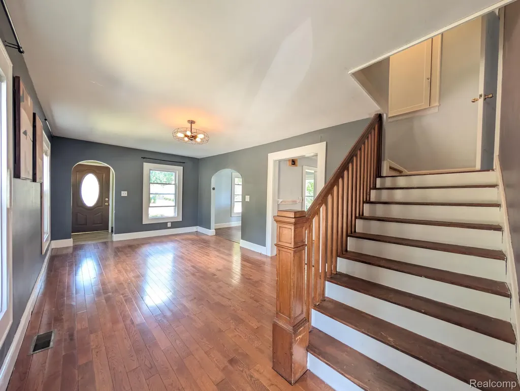 11802 Stuart Street Grand Blanc City MI 48439