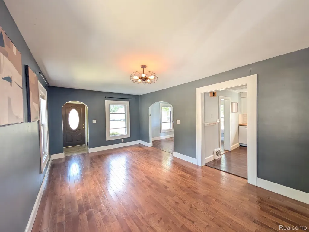 11802 Stuart Street Grand Blanc City MI 48439